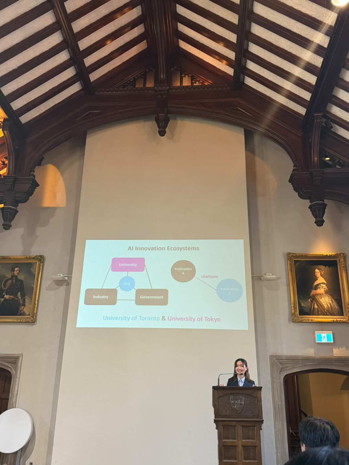 Trinity College Undergraduate Research Conference 2026で発表している様子の写真